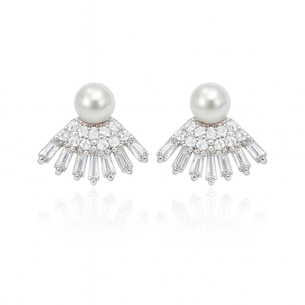 ⚜️ Minimalist Chic Pearl and Zirconia Earrings